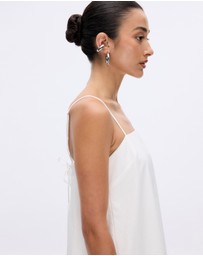 Minima Esenciales - Zinnia Cotton Embroidered Scallop Hem Top