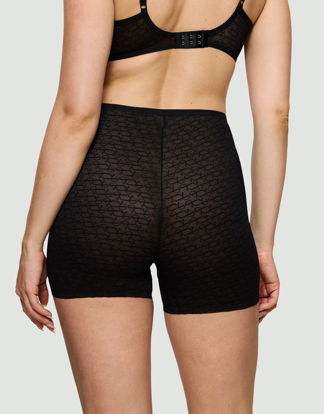 Triumph - Signature Sheer Short