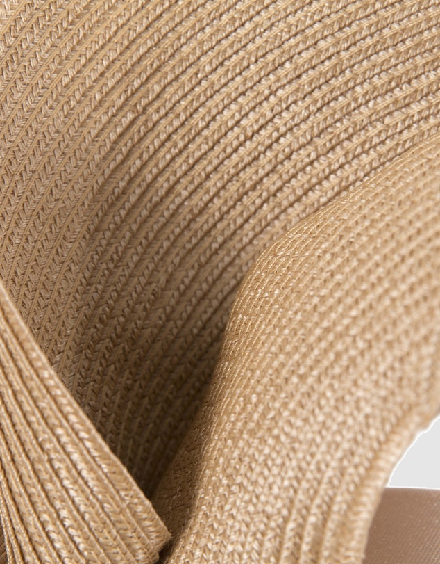Max Alexander - Tall Nude Racing Fascinator