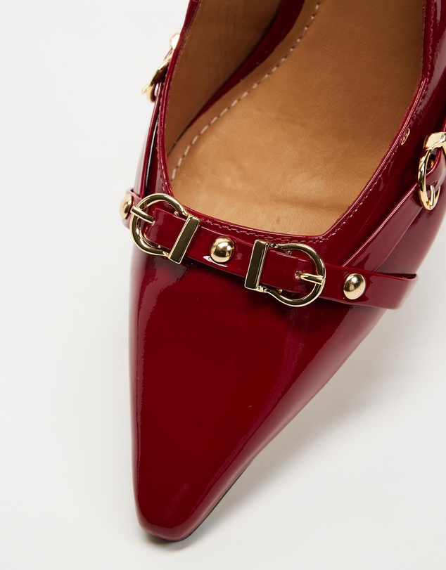 Nina Armando - Lauren Heels