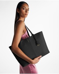 Maison De Sabre - The Zipped Soft Tote