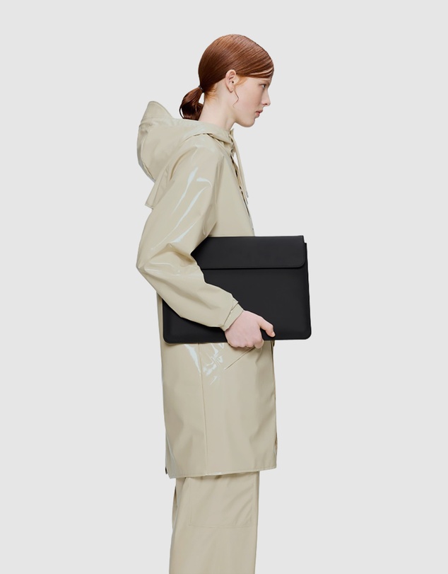RAINS - Laptop Portfolio Black