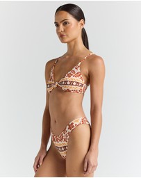 Poolside Paradiso - Samoa Knot Bikini Top - Seashell
