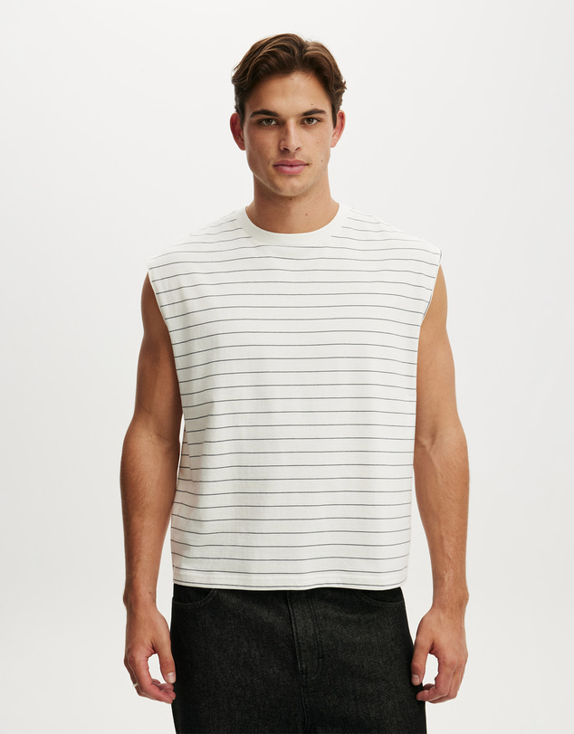 Cotton On - Cropped Fit Muscle