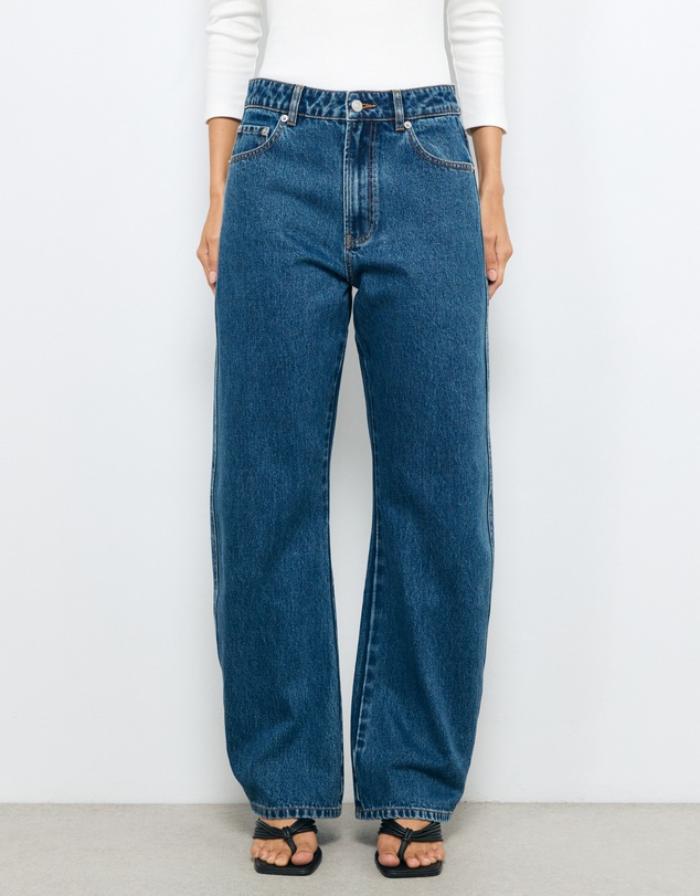 AERE - Mid Rise Curve Leg Jeans