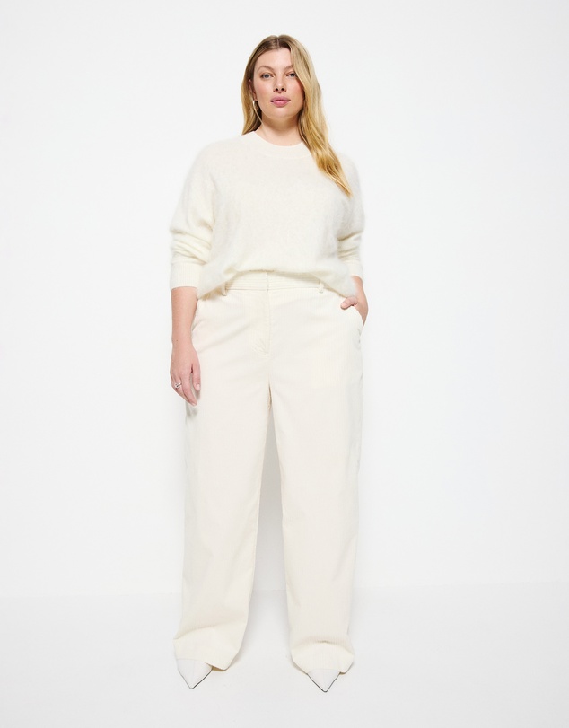Commonry - Madelyn Pant