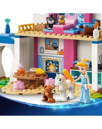 LEGO - 43283 Cinderella Animal Friends Castle