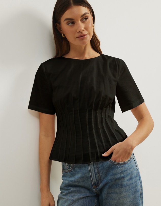 Atmos&Here - Maya Pin Tuck Top