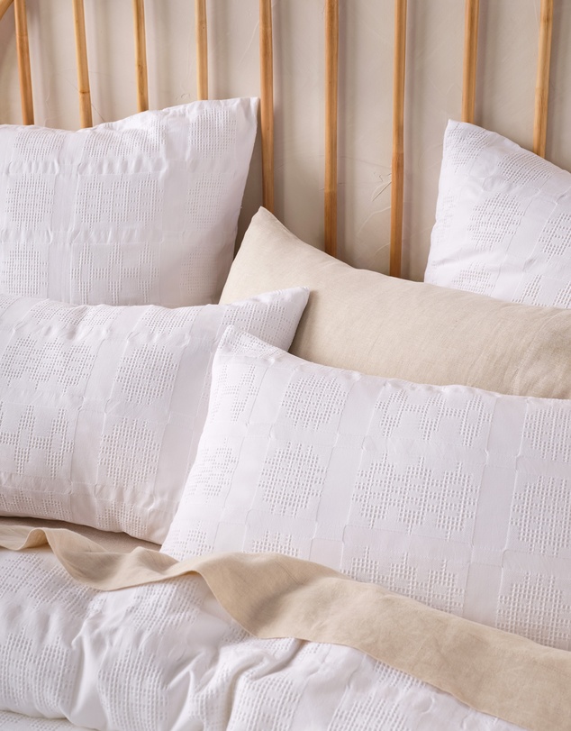 Linen House - Seren Quilt Cover Set