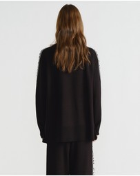 Decjuba - D-Luxe Logo Panel Knit Top