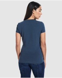 GUESS - Script Logo T-Shirt