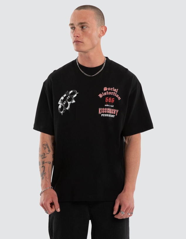Kiss Chacey - Distortion Street Tee