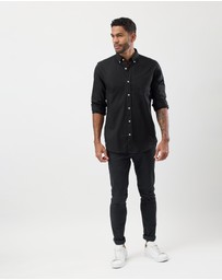 Wayver - The Button-Down Oxford Shirt