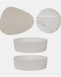 Lilly + Dash - Dog Eat and Drink Set – 2 Bowls + Lick Insert + Slate Placemat Set