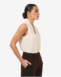 Forcast - Alivia 2 V-Neck Top
