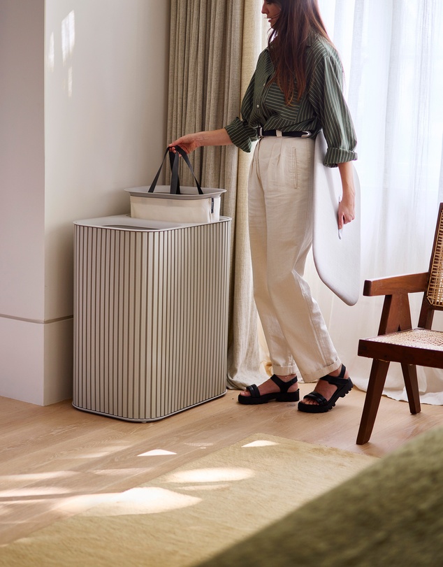 Joseph Joseph - Tota Luxe 90L Easy-Empty Bamboo Laundry Basket (Ecru)