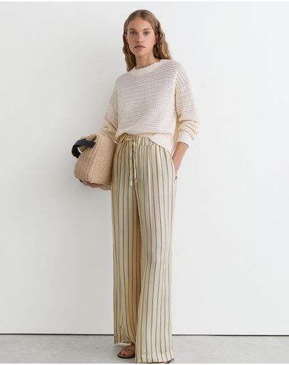 Neutral & Navy