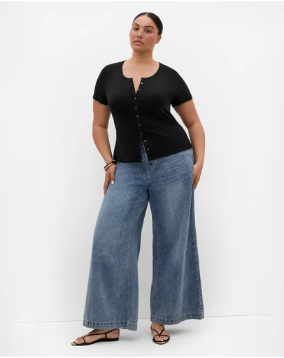 City Chic - Plus size Button Through Short Sleeve Top - black