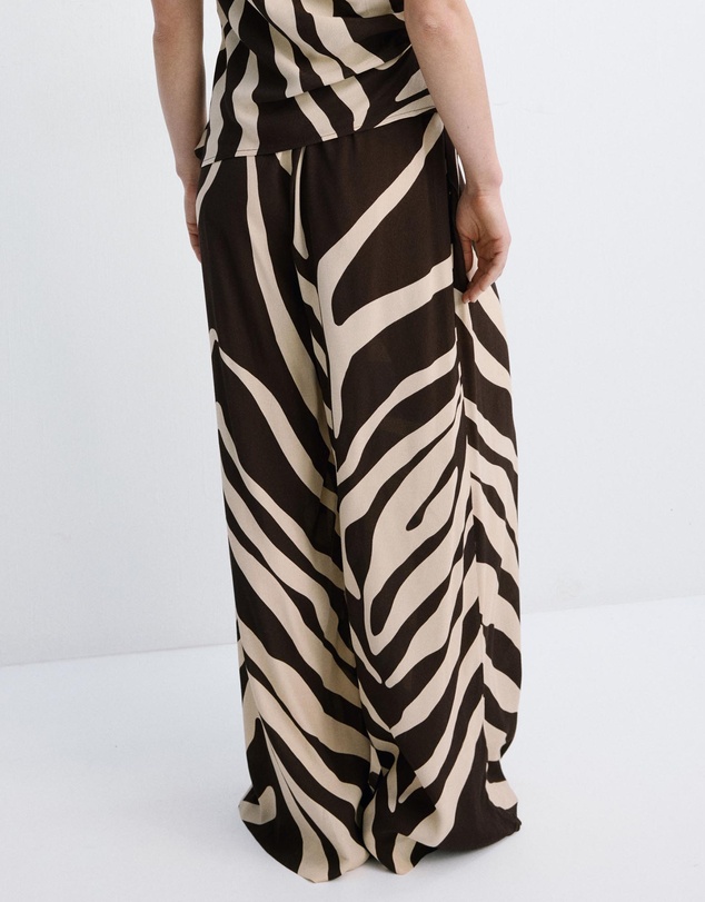 M.N.G - Flowy Printed Trousers