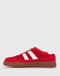 Betts - Wider Fit Berkleigh Lace-Up Casual Sneakers