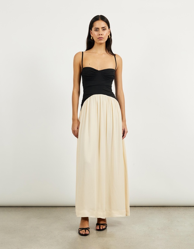 Minima Esenciales - Karrisa Maxi Dress