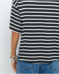 AERE - Leigh Boxy Tshirt
