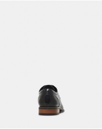 Hush Puppies - Whale Ii