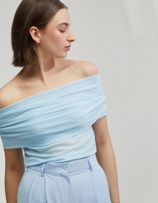 Oxford - Nia Mesh Off-Shoulder Top