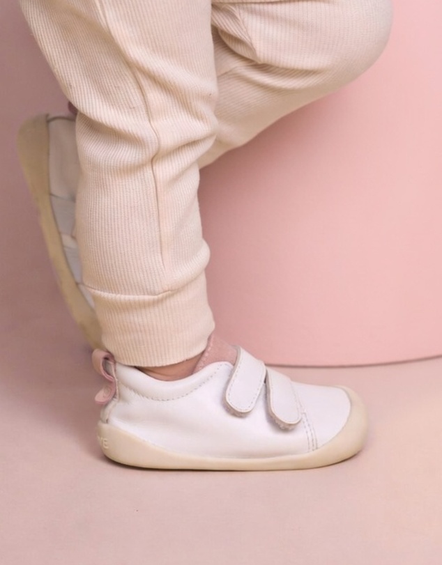 Pretty Brave - TOTO White/Blush