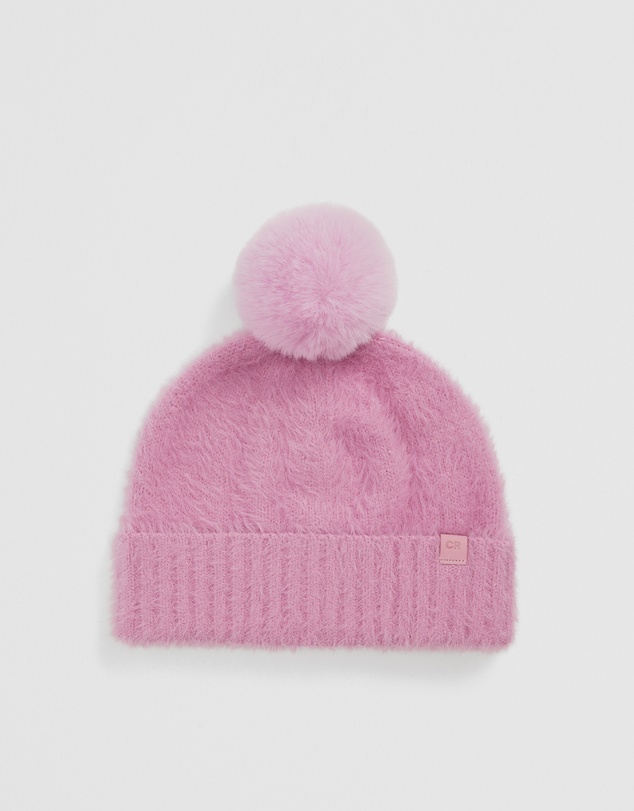 Country Road - Fluffy Knit Beanie