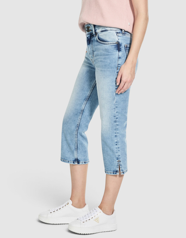 GUESS - GUESS JEANS High-Rise Capri Straight Leg Jeans