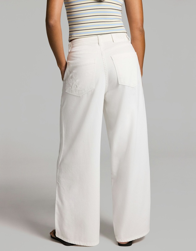 Rockwear - Relaxed Straight Leg Jeans