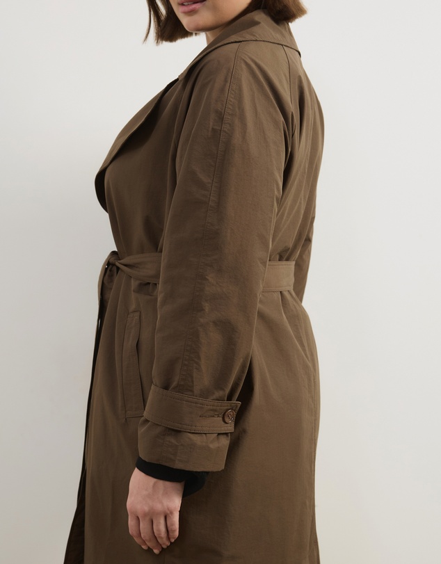 Atmos&Here Curvy - Cora Lightweight Trench Coat