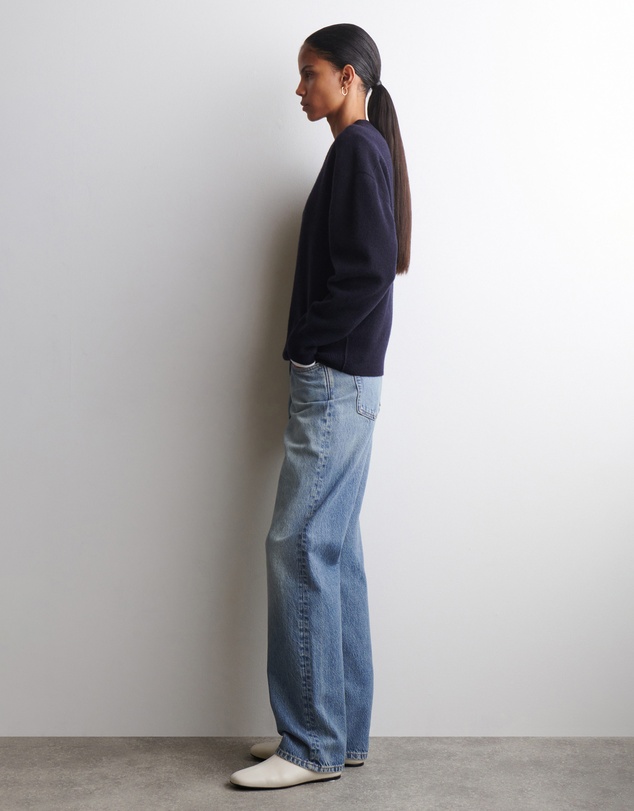 COS - Rounded Wool V-Neck Jumper