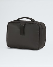The North Face - Base Camp Voyager Toiletry Kit