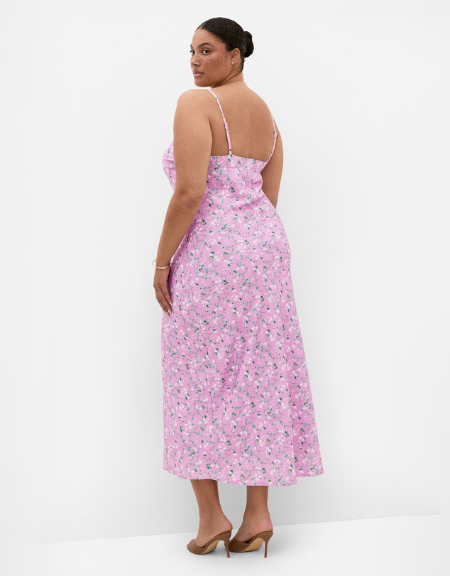 City Chic - Plus size Ellery Ditsy Print Maxi Dress - light fuschia