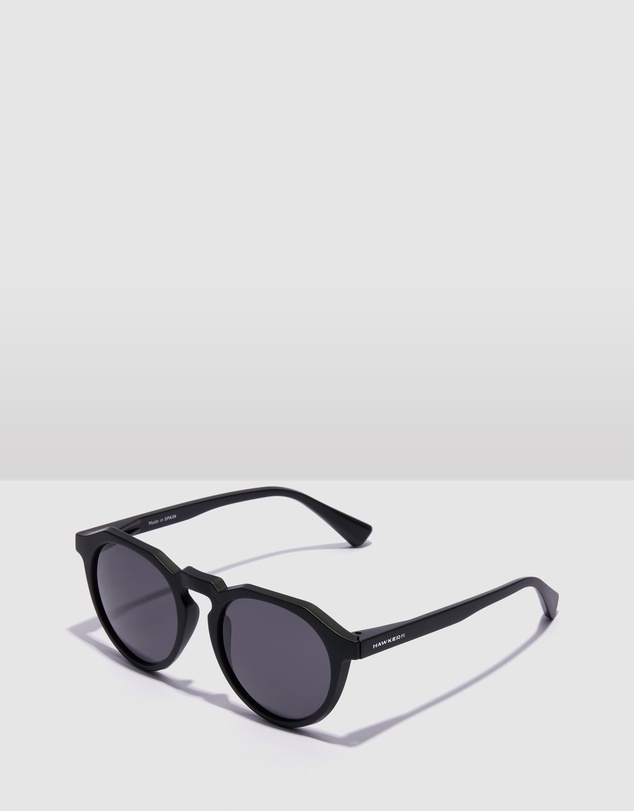 Hawkers Co - Polarized Black Black Warwick Raw Sunglasses for Men and Women UV400