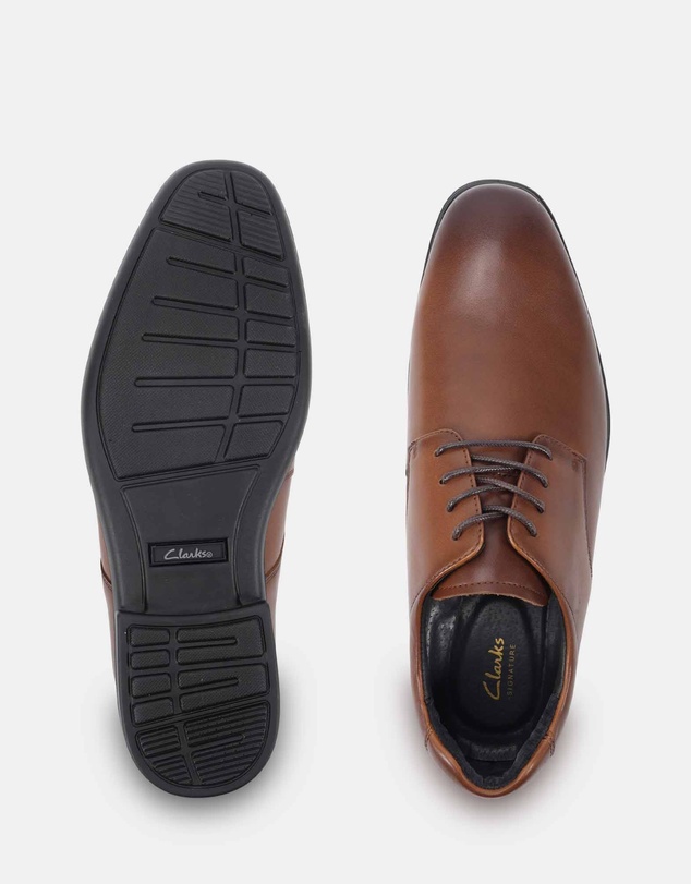 Clarks - Devon Tan