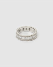 Izoa - Hallie Ring