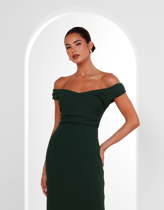 Pilgrim - Zamira Off Shoulder Gown