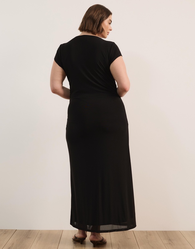 Atmos&Here Curvy - Ruby Mesh Midi Dress With Cap Sleeves