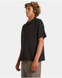 RVCA - Mens Vacancy Short Sleeve Shirt