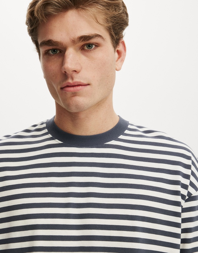 Cotton On - Cropped Fit T-Shirt