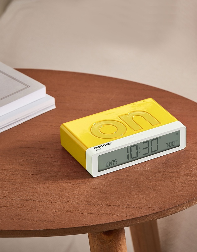 Lexon - Lexon Flip Classic Reversible Alarm Clock PANTONE - Yellow