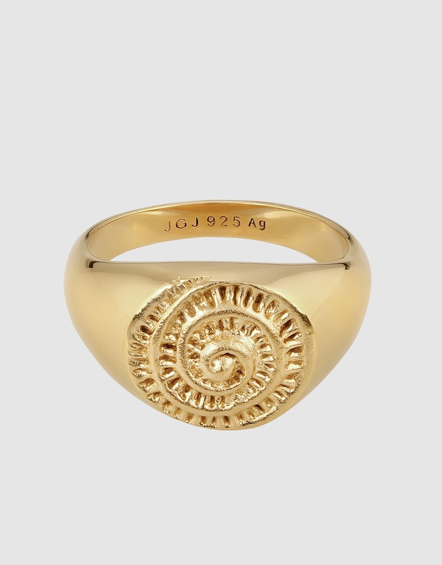 Kuzzoi - ICONIC EXCLUSIVE - Signet Ring with Spiral Shell Emblem in Gold-Plated 925 Sterling Silver