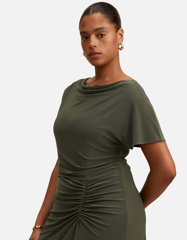 Forever New Curve - Tahnee Curve Grown On Sleeves Maxi Dres