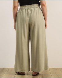 Atmos&Here Curvy - Flora Wide Leg Pants