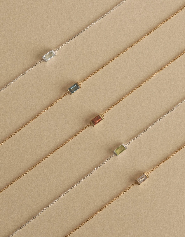 Kirstin Ash - Baguette Birthstone Bracelet August Peridot