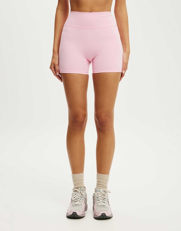 Cotton On Body Active - Ultra Soft Invisible Scrunch Shortie Short