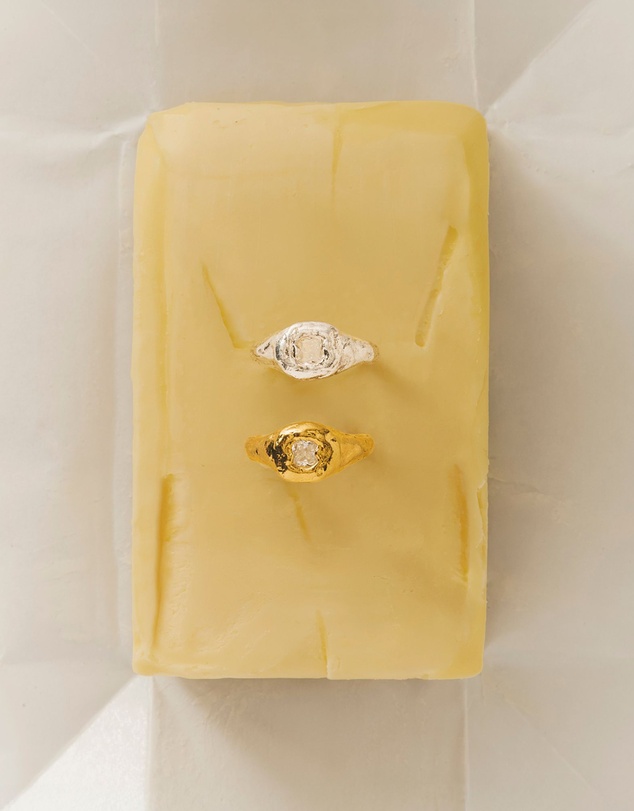 HOUSE OF SLANI - Textured Willow Ring